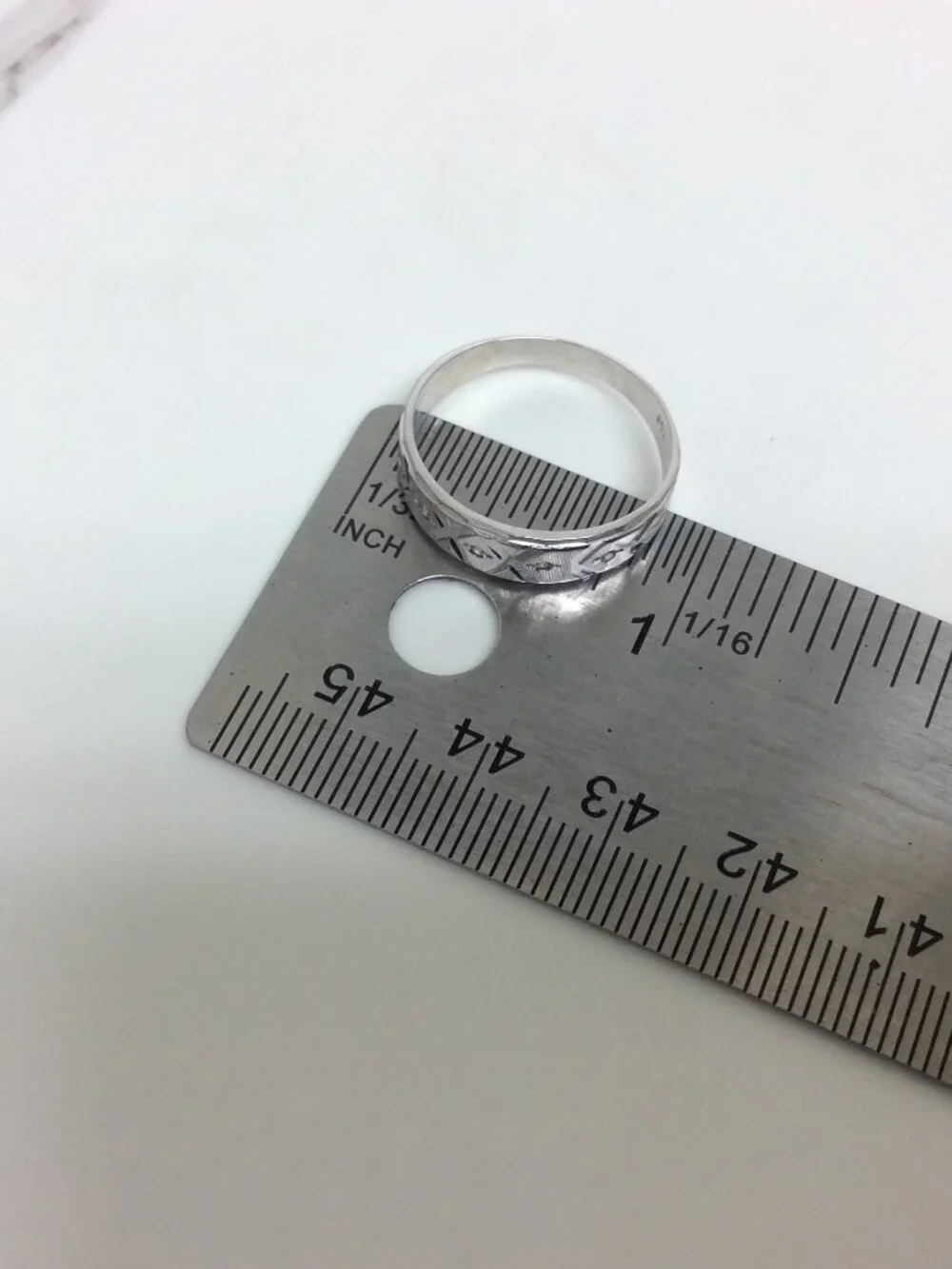 18K White Real Solid Gold Diamond Lady Ring Band Size 8.50    2.90gr